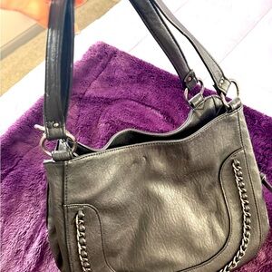 Elegant black Chain-Accent Women's Bag